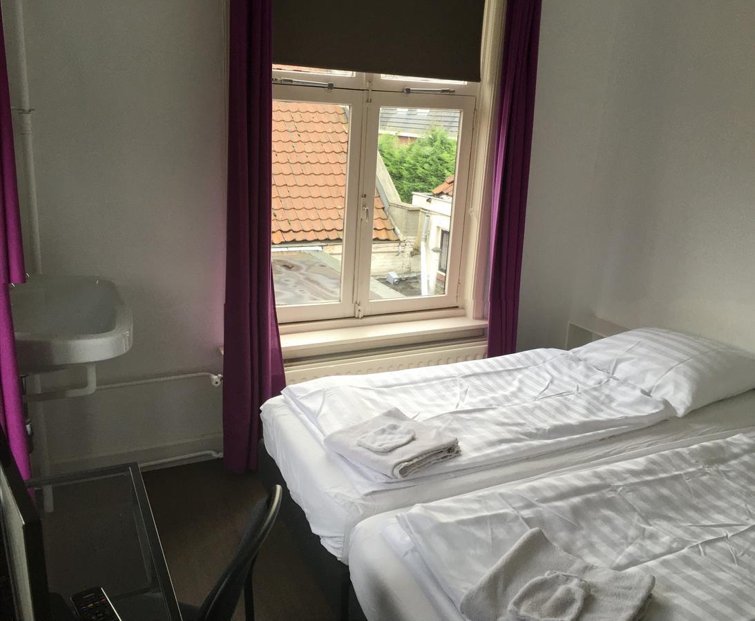 Hotel Bij Verhoeven Zevenbergen Extérieur photo